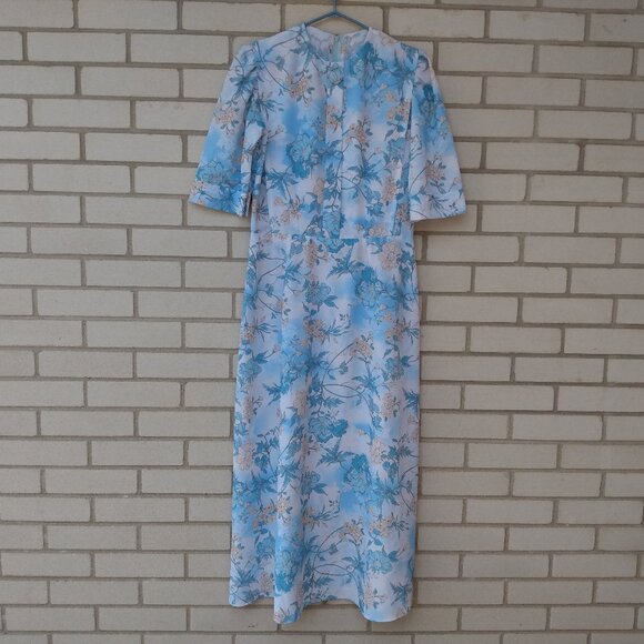 Amish Mennonite Cape Dress 38.5"B 30.5"W Handmade Modest Blue Floral Lightweight - Picture 1 of 9